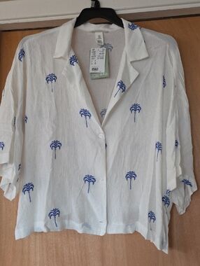 White Button-Front Palm Print Camp Shirt